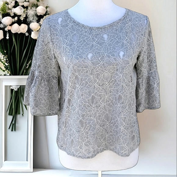 LOFT Gray Scoop Neck Short Bell Sleeve Lace Floral Tunic Sz XS - Picture 1 of 7